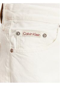 Calvin Klein Jeans Szorty jeansowe J20J225201 Biały Relaxed Fit. Kolor: biały. Materiał: bawełna #4