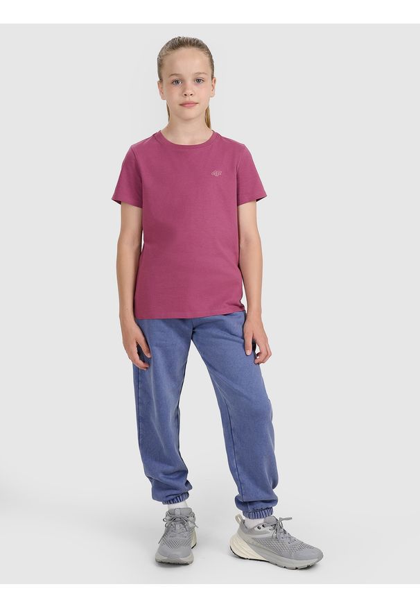4f - 4F T-shirt oversize gładki dziewczęcy - fioletowy 146 (10-11 lat). Okazja: na co dzień. Kolor: fioletowy. Materiał: dzianina, jersey, bawełna. Długość rękawa: krótki rękaw. Długość: krótkie. Wzór: gładki. Sezon: lato. Styl: casual, klasyczny, sportowy