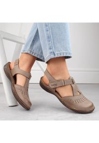 Skórzane sandały damskie komfortowe pełne beżowe Helios 128.02 beżowy. Kolor: beżowy. Materiał: skóra #7
