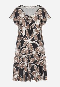 Born2be - Czarna Sukienka z Lnem o Rozkloszowanym Kroju z Wiązaniem z Frędzlami Fevione. Okazja: na co dzień. Typ kołnierza: dekolt w kształcie V. Kolor: czarny. Wzór: kwiaty. Typ sukienki: oversize. Materiał: len. Długość rękawa: krótki rękaw. Sezon: lato. Styl: wizytowy, boho, casual #5