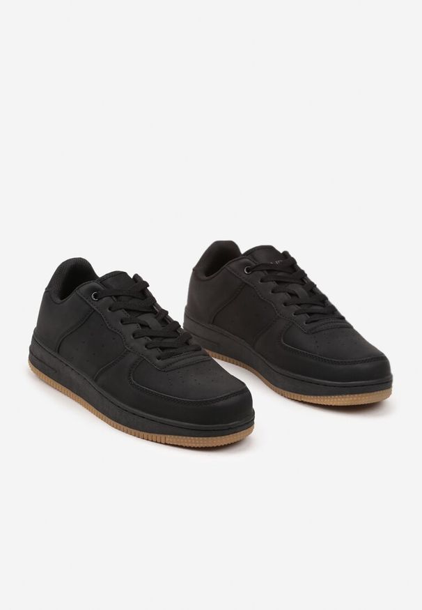 Born2be - Czarne Płaskie Sznurowane Buty Sportowe Sneakersy na Tłoczonej Podeszwie Milivina. Kolor: czarny. Obcas: na płaskiej podeszwie