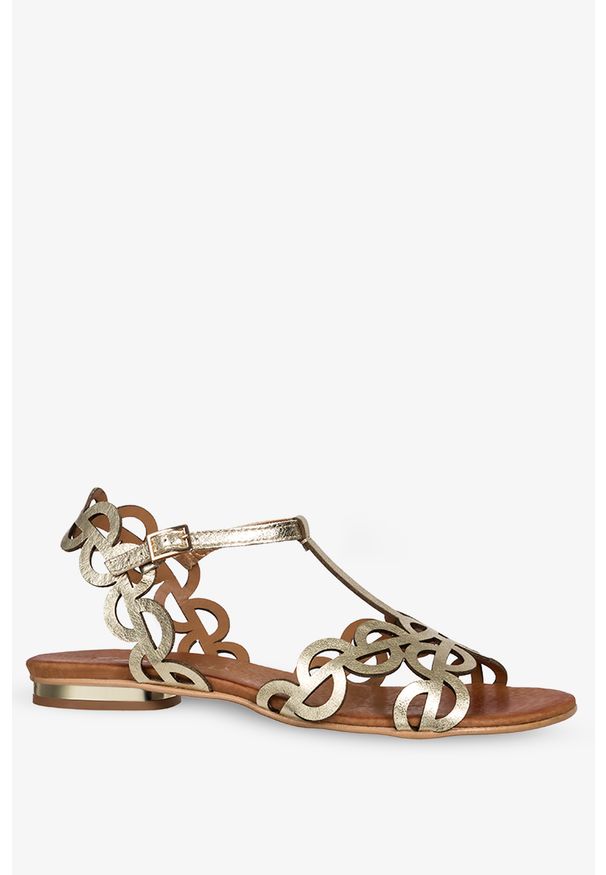 Casu - Złote sandały skórzane damskie ażurowe płaskie t-bar produkt polski casu 3284. Okazja: na spacer, na plażę, na co dzień. Zapięcie: pasek. Kolor: złoty. Materiał: skóra. Wzór: ażurowy. Sezon: lato. Obcas: na płaskiej podeszwie. Styl: wakacyjny, casual