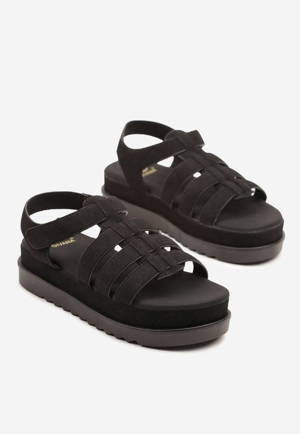 Born2be - Czarne Sandały z Zapięciem na Rzep Typu Gladiatorki Sorlinia. Okazja: na co dzień. Zapięcie: rzepy. Kolor: czarny. Styl: elegancki, casual