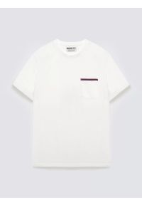 Big-Star - Koszulka męska z kieszonką biała Toms 100. Okazja: na co dzień. Kolor: biały. Materiał: dzianina, bawełna. Wzór: aplikacja. Styl: casual #1