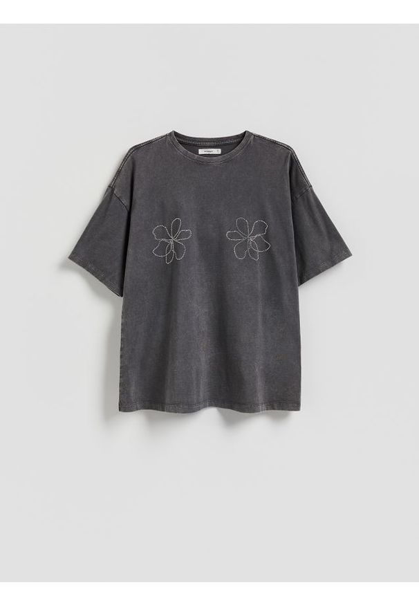 Reserved - T-shirt z błyszczącą aplikacją - ciemnoszary. Kolor: szary. Materiał: dzianina, bawełna. Wzór: aplikacja