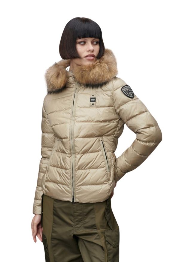 Blauer USA - BLAUER Beżowa kurtka damska Arcadia Short Jackets, Rozmiar S. Kolor: beżowy. Materiał: futro, poliamid