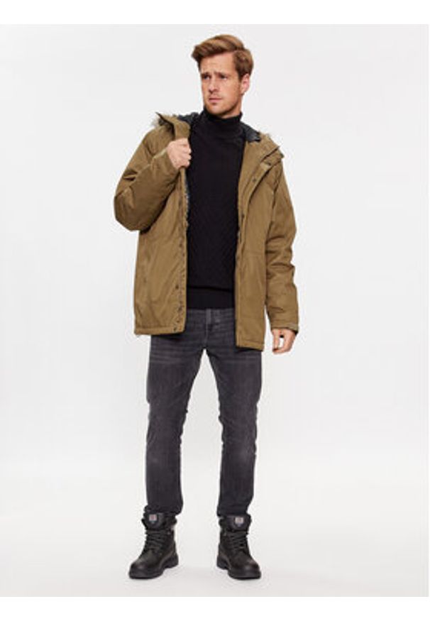 columbia - Columbia Kurtka zimowa Leif Trail™ Parka Brązowy Regular Fit. Kolor: brązowy. Materiał: syntetyk. Sezon: zima