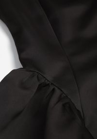 Born2be - Czarna Elegancka Sukienka o Rozkloszowanym Kroju Bez Rękawów Eupene. Okazja: na co dzień. Kolor: czarny. Długość rękawa: bez rękawów. Typ sukienki: proste, rozkloszowane. Styl: elegancki #6