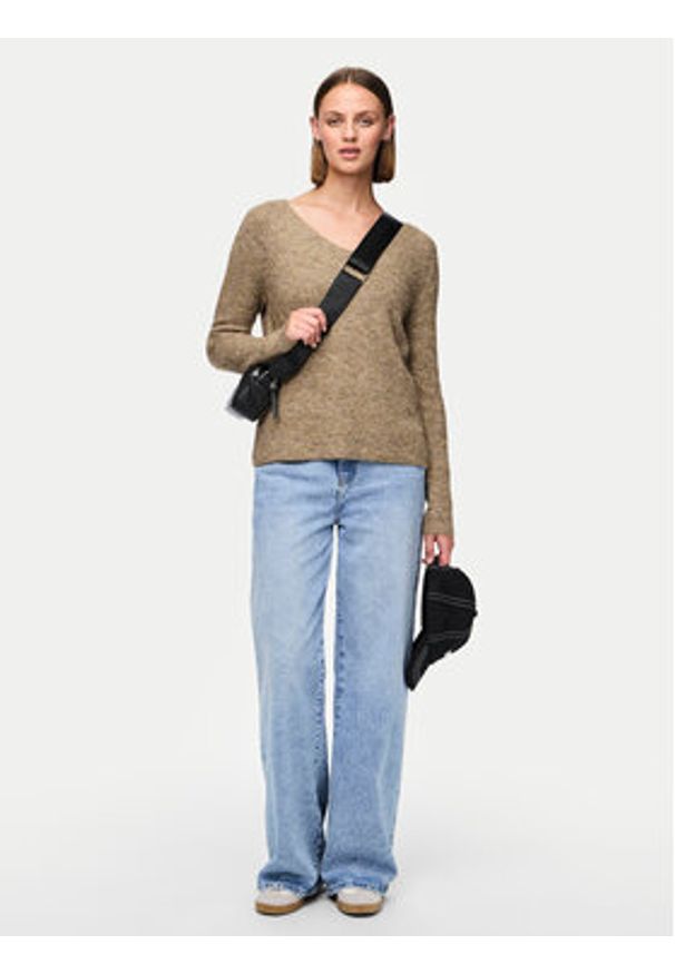 Pieces Sweter Ellen 17114251 Brązowy Regular Fit. Kolor: brązowy. Materiał: syntetyk