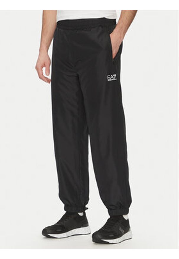 EA7 Emporio Armani Dres 7M000078 AF12948 UC001 Czarny Regular Fit. Kolor: czarny. Materiał: syntetyk