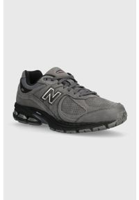 New Balance sneakersy M2002REH kolor szary. Nosek buta: okrągły. Zapięcie: sznurówki. Kolor: szary. Materiał: guma #5