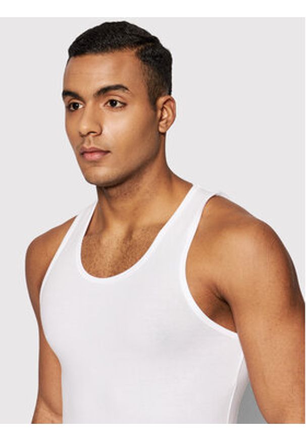 United Colors of Benetton - United Colors Of Benetton Tank top 3OP82H257 Biały Regular Fit. Kolor: biały. Materiał: bawełna