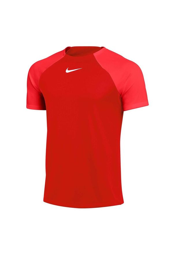 Nike - Męska Koszulka Z Krótkim Rękawem Adacemy Pro DriFIT. Kolor: czerwony. Długość rękawa: krótki rękaw. Długość: krótkie