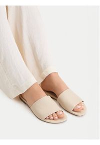 Gino Rossi - GINO ROSSI Klapki C-124866 Écru. Kolor: kremowy. Materiał: skóra #7