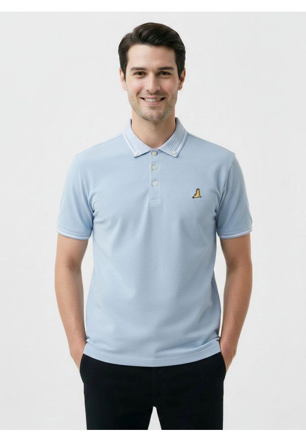 Oryginalna Koszulka Polo - Brave Soul - Błękitna. Okazja: na co dzień. Typ kołnierza: polo. Kolor: niebieski. Materiał: bawełna. Styl: casual