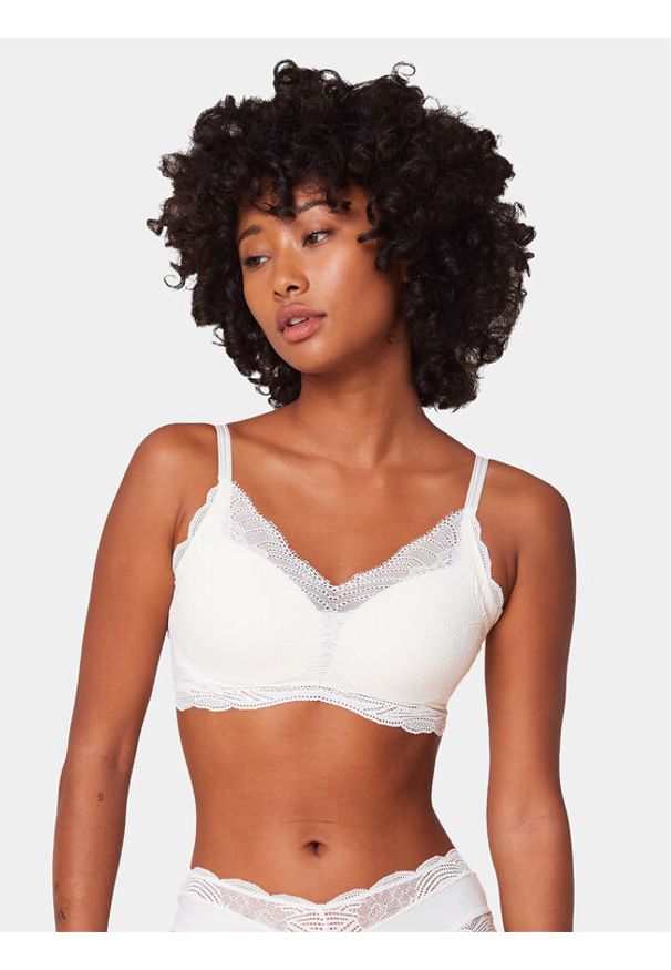 Triumph Biustonosz bezfiszbinowy Lift Smart P EX 10215939 Écru. Materiał: syntetyk