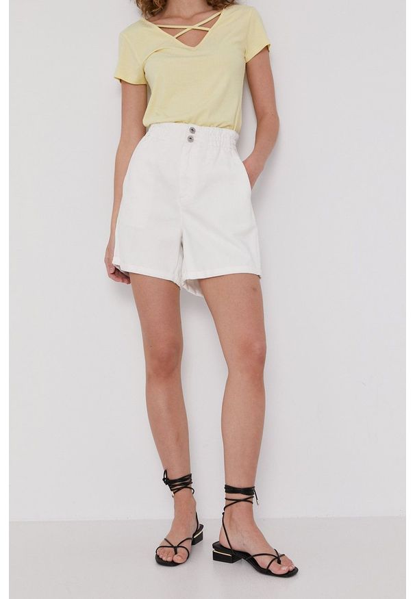 medicine - Medicine - Szorty Denim. Okazja: na co dzień. Kolor: biały. Materiał: denim. Wzór: gładki. Styl: casual
