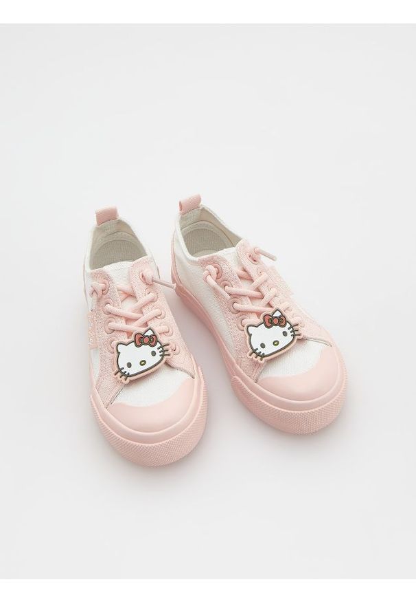 Reserved - Trampki z motywem Hello Kitty - biały. Kolor: biały. Materiał: bawełna, materiał. Wzór: motyw z bajki