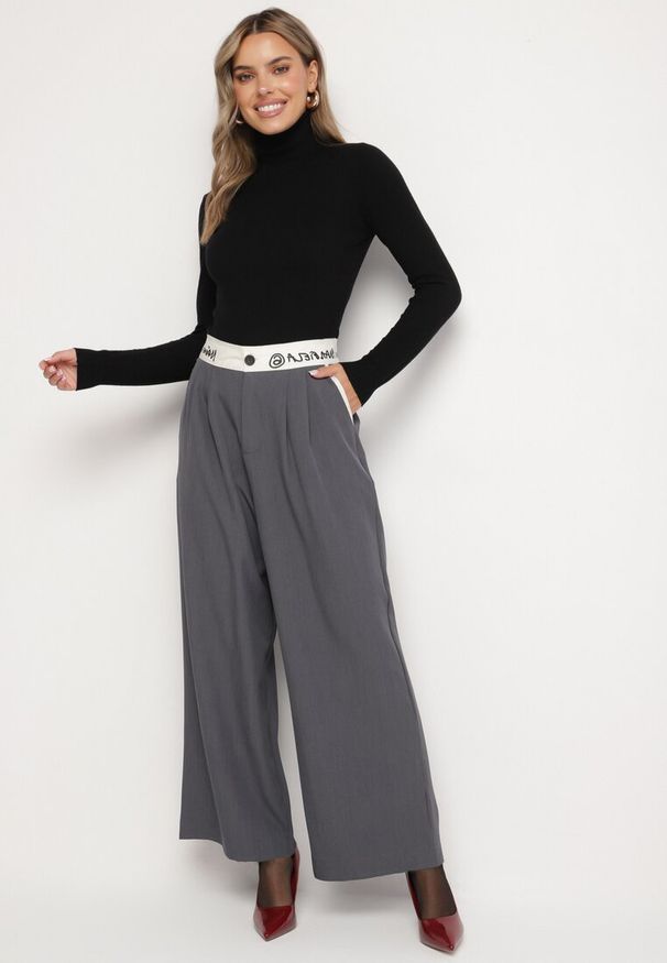 Born2be - Szare Szerokie Palazzo Spodnie z Wysokim Stanem Zapinane na Zamek i Guziki Folina. Okazja: na co dzień, na spotkanie biznesowe. Stan: podwyższony. Kolekcja: plus size. Kolor: szary. Materiał: bawełna. Styl: wizytowy, biznesowy, elegancki, casual