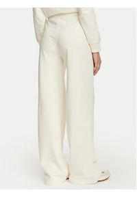 Guess Spodnie materiałowe V6YB26 K5139 Kremowy Relaxed Fit. Kolor: kremowy. Materiał: bawełna #3