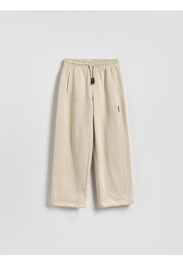 Reserved - Bawełniane spodnie wide leg - beżowy. Kolor: beżowy. Materiał: bawełna
