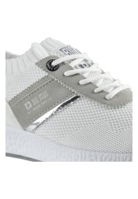 Big-Star - Sneakersy damskie Big Star, materiał tekstylny o siatkowej strukturze z elementami skóry syntetycznej z klasycznym sznurowaniem elastyczną cholewką o. Okazja: na co dzień. Zapięcie: sznurówki. Kolor: biały. Materiał: syntetyk, skóra, materiał. Szerokość cholewki: normalna #7