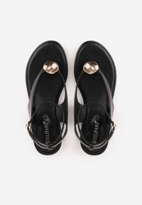 Born2be - Czarne Sandały Typu Japonki Ozdobione Okrągłą Aplikacją Vikianae. Okazja: na co dzień. Nosek buta: okrągły. Zapięcie: sprzączka. Kolor: czarny. Materiał: jeans. Wzór: aplikacja. Sezon: lato. Styl: casual, elegancki, boho #9