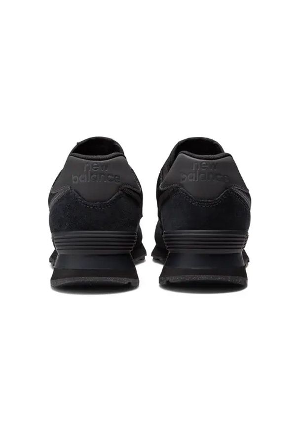 New Balance ML574EVE Sneakersy męskie czarne. Okazja: na spacer, na co dzień, do pracy. Kolor: czarny. Model: New Balance 574. Sport: turystyka piesza
