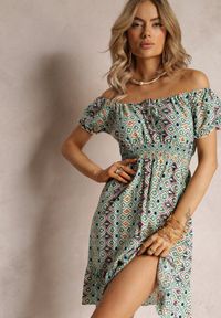 Renee - Zielona Mini Rozkloszowana Sukienka o Hiszpańskim Fasonie z Wiskozy Ruzara. Kolor: zielony. Materiał: wiskoza. Długość: mini