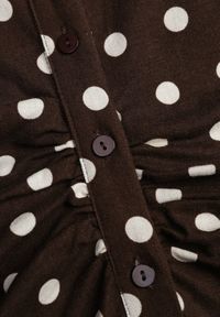 Born2be - Brązowa Wiskozowa Sukienka Koszulowa z Domieszką Lnu z Marszczeniem Besirra. Okazja: na co dzień, na spotkanie biznesowe, do pracy. Kolor: brązowy. Materiał: wiskoza, len. Typ sukienki: koszulowe. Styl: casual, biznesowy, elegancki #7