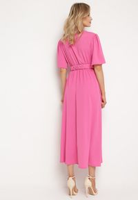 Born2be - Różowa Rozkloszowana Sukienka Kopertowa z Gumką w Talii i Ozdobnym Paskiem Vasena. Kolor: różowy. Typ sukienki: kopertowe. Styl: elegancki #6