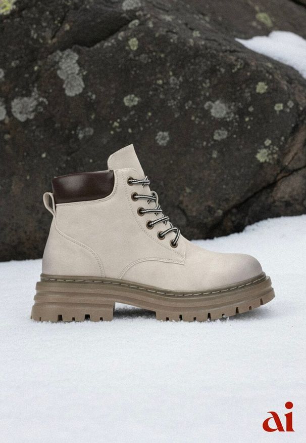 Renee - Beżowe Traperki z Ociepleniem i Sznurowaniem Almudena. Okazja: na co dzień. Kolor: beżowy. Styl: casual