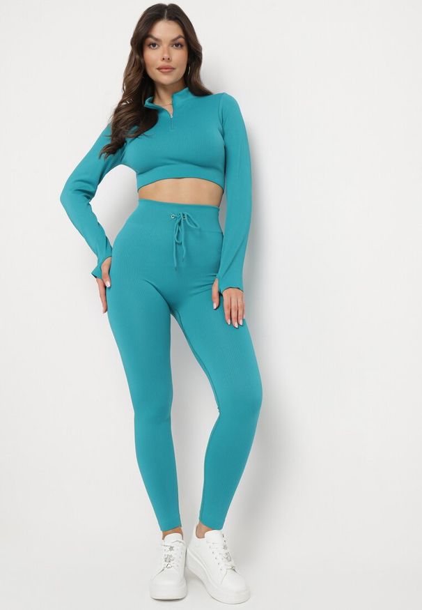 Born2be - Miętowy Komplet Sportowy z Krótką Bluzą i Legginsami Imoona. Kolor: miętowy. Materiał: prążkowany, materiał