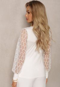 Renee - Biała Bluzka z Wiskozy Ozdobiona Koronkowymi Rękawami Ollivine. Kolor: biały. Materiał: koronka, wiskoza. Wzór: aplikacja. Styl: elegancki #4