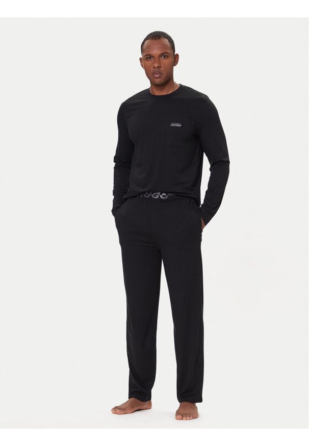 Hugo - HUGO Piżama Nocto 50550099 Czarny Relaxed Fit. Kolor: czarny. Materiał: bawełna