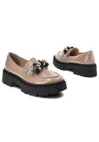 Beżowe Półbuty Armodo Modne Buty Damskie. Okazja: na co dzień. Kolor: beżowy. Materiał: lakier, skóra. Wzór: aplikacja. Styl: casual, elegancki #4