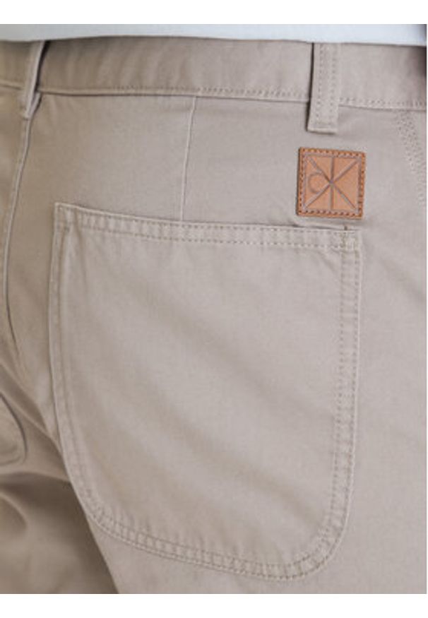 Calvin Klein Jeans Szorty materiałowe 90s LV04RD603G Beżowy Baggy Fit. Kolor: beżowy. Materiał: bawełna