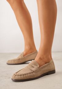 Renee - Beżowe Mokasyny VICES ze Skórzaną Wkładką i Marszczeniem przy Nosku Ananora. Kolor: beżowy. Materiał: skóra. Styl: klasyczny, elegancki #9