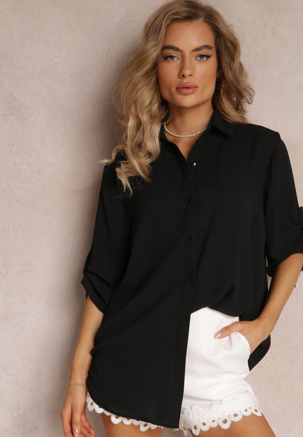Renee - Czarna Koszula z Kołnierzem i Długimi Rękawami na Guzik Henvia. Kolekcja: plus size. Kolor: czarny. Długość rękawa: długi rękaw. Długość: długie