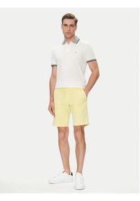 TOMMY HILFIGER - Tommy Hilfiger Szorty materiałowe Brooklyn MW0MW23563 Żółty Regular Fit. Kolor: żółty. Materiał: bawełna