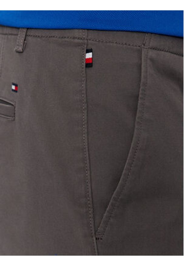 TOMMY HILFIGER - Tommy Hilfiger Szorty materiałowe John Cargo 1985 MW0MW31244 Szary Regular Fit. Kolor: szary. Materiał: bawełna