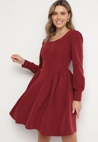Born2be - Bordowa Rozkloszowana Sukienka z Kwadratowym Dekoltem Katilora. Typ kołnierza: dekolt kwadratowy. Kolor: czerwony. Długość rękawa: długi rękaw. Styl: klasyczny #2