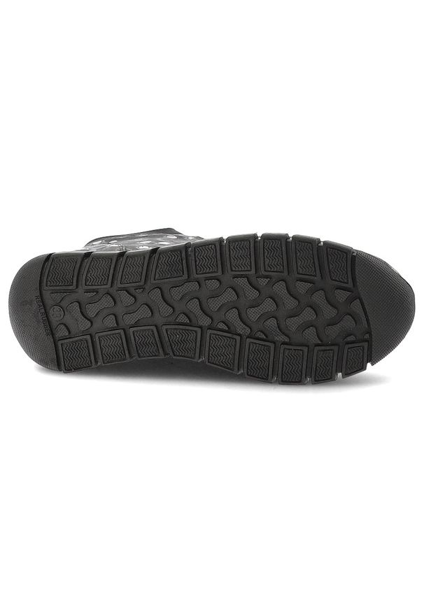 Trzewiki damskie Artiker, ze skóry naturalnej we wzorki na platformie z okrągłym noskiem i na suwak, czarne printed, 57C2164. Okazja: na co dzień. Nosek buta: okrągły. Kolor: czarny. Materiał: skóra. Szerokość cholewki: normalna. Wzór: nadruk. Obcas: na platformie. Styl: casual, sportowy