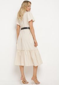 Born2be - Beżowa Koszulowa Sukienka z Krótkim Rękawem Zapinana na Guziki z Paskiem z Ekoskóry Xantantia. Typ kołnierza: dekolt w kształcie V. Kolor: beżowy. Długość rękawa: krótki rękaw. Wzór: aplikacja. Typ sukienki: koszulowe #7