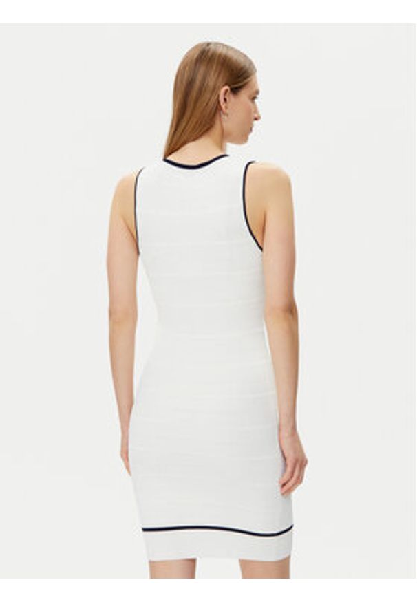 Guess Sukienka codzienna 5RGK99 5640Z Écru Regular Fit. Okazja: na co dzień. Materiał: wiskoza. Typ sukienki: proste. Styl: casual