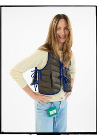 Reserved - Brelok z zawieszką - brązowy. Kolor: brązowy. Dodatki: z breloczkiem #1