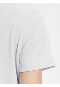 Guess T-Shirt V3BI11 J1314 Błękitny Regular Fit. Kolor: niebieski. Materiał: bawełna