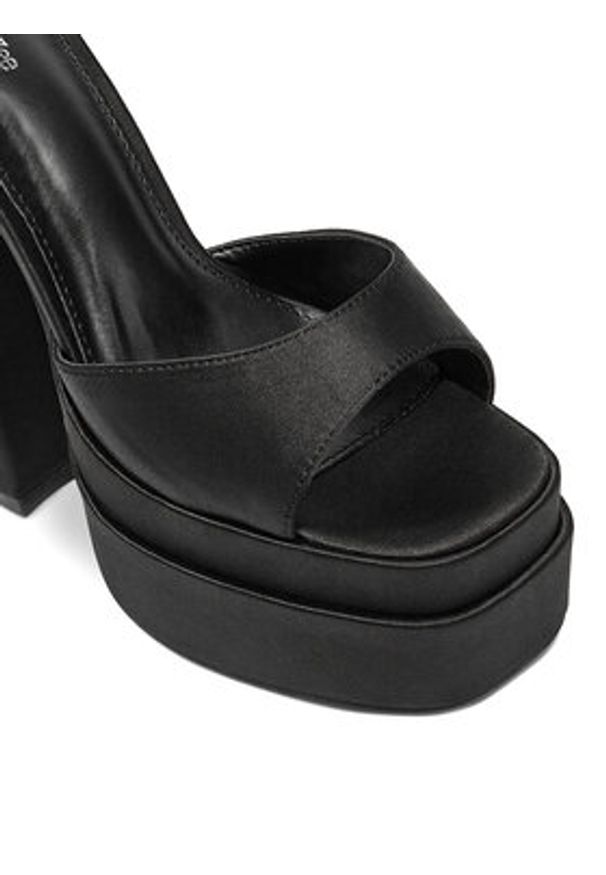 DeeZee Sandały ZALE3543-1A Czarny. Kolor: czarny. Materiał: materiał