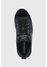 Armani Exchange Buty XDX040.XV390.00002 kolor czarny na płaskiej podeszwie. Nosek buta: okrągły. Zapięcie: sznurówki. Kolor: czarny. Materiał: guma. Obcas: na płaskiej podeszwie #4