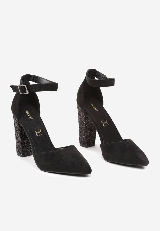 Born2be - Czarne Czółenka Vices na Brokatowym Obcasie Zapinane Wokół Kostki Izaditia. Nosek buta: szpiczasty. Kolor: czarny. Materiał: jeans. Obcas: na obcasie. Styl: elegancki. Wysokość obcasa: średni
